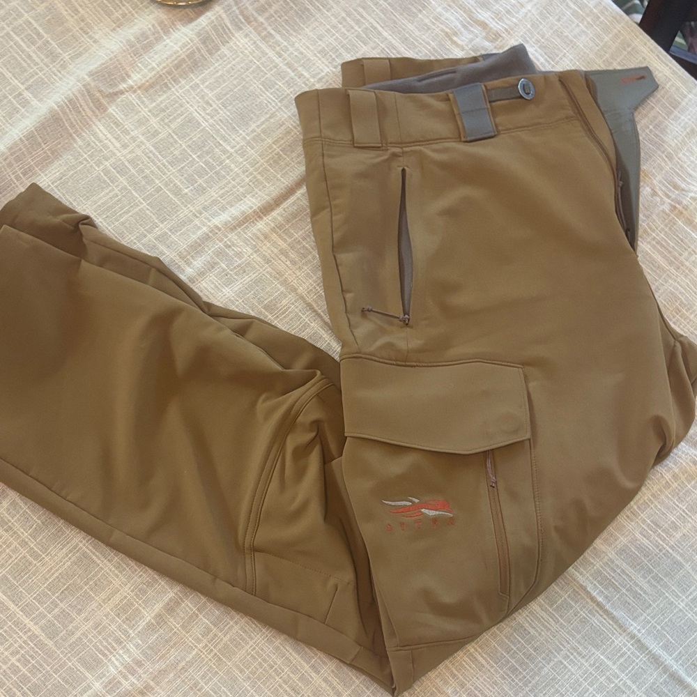 Sitka Mountain Pant in Color Dirt